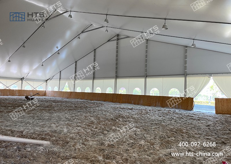馬術(shù)館篷房為中小學開展馬術(shù)特色教育提供了有力支撐